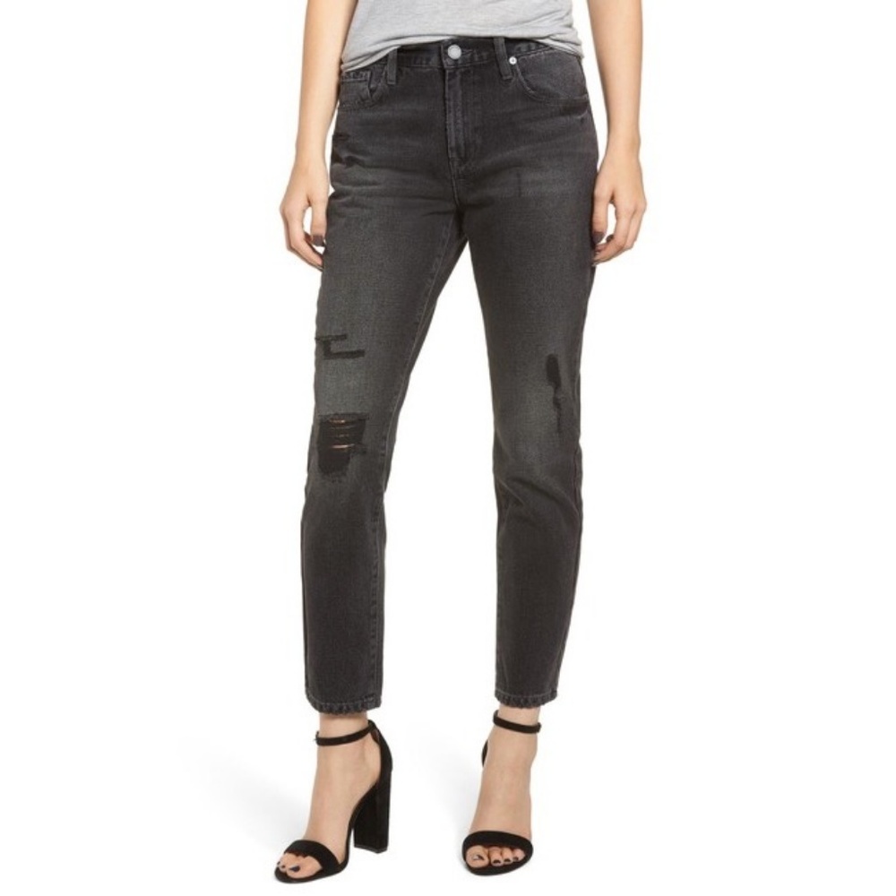 BLANKNYC | "The Rivington" Distressed Tapered Jean